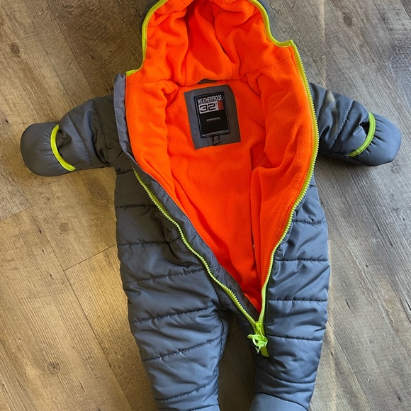 Weatherproof Size 3/6m Snowsuit - Picture 3 of 6
